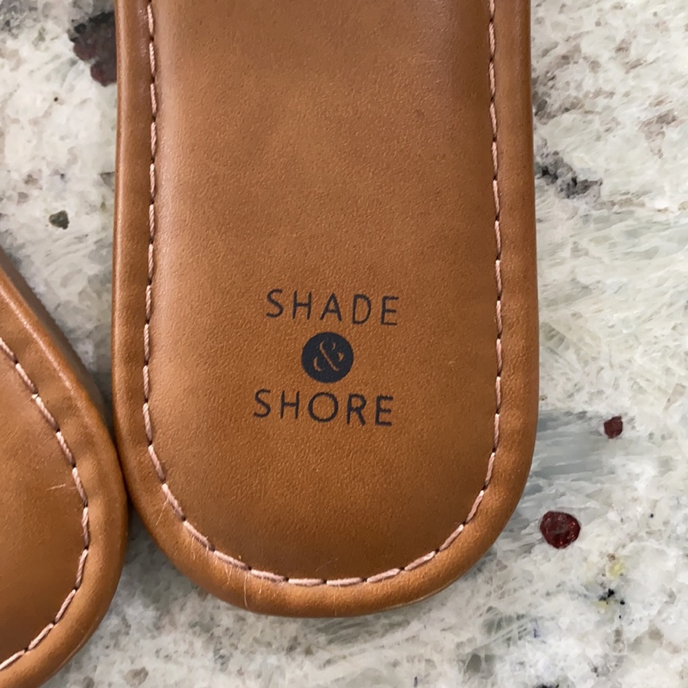 Sandals - Picture 2 of 3